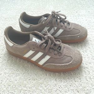 Adidas Sambas